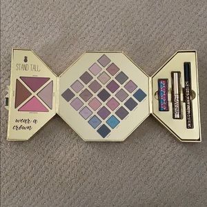 Tarte Cosmetics “Sweet Escape” Make up set